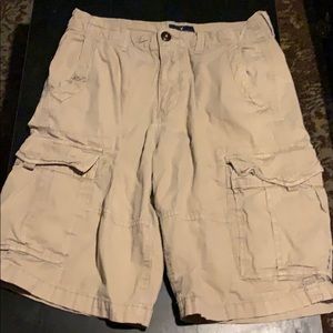 AE longboard cargo shorts